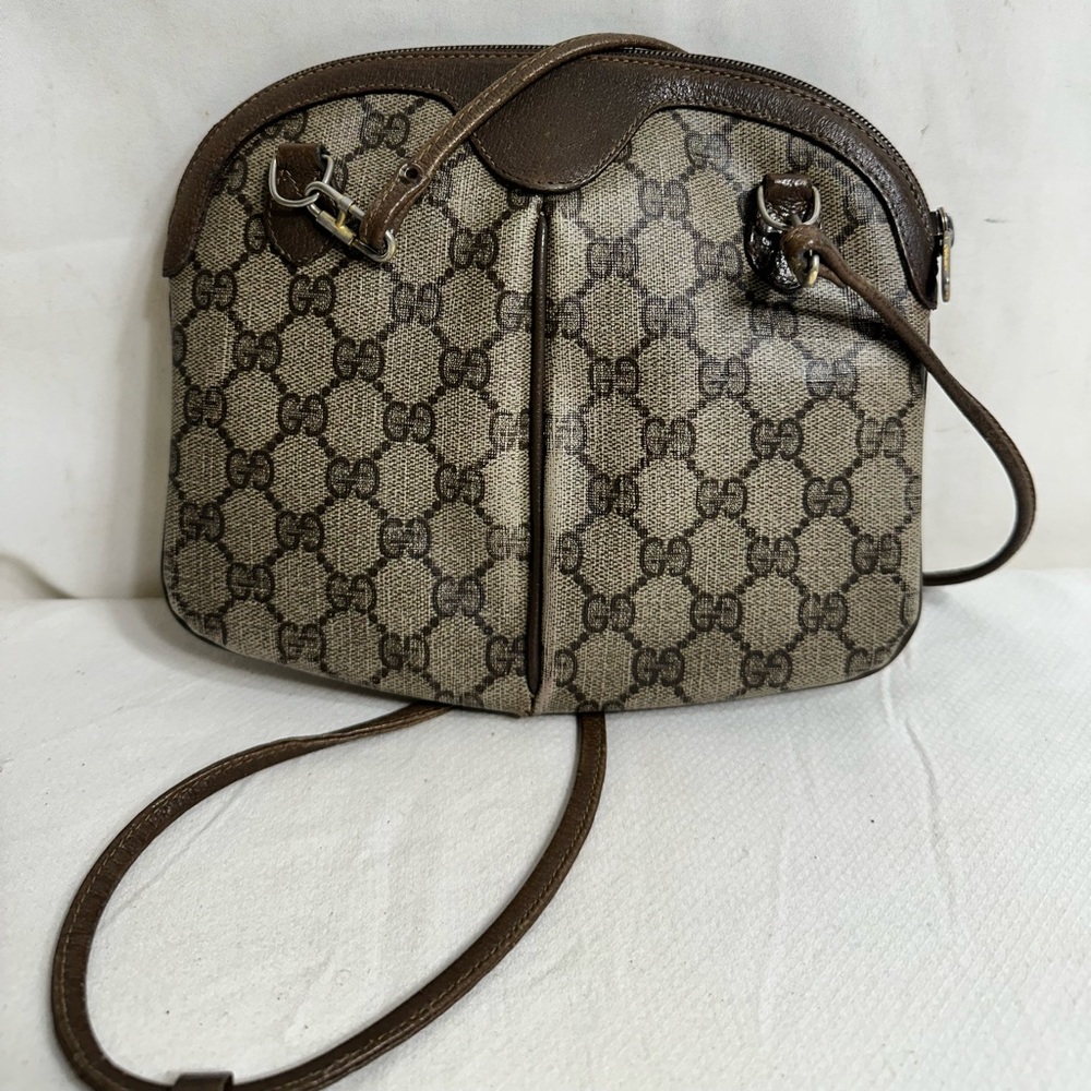 Gucci Shoulder Bag - Picture 2 of 10